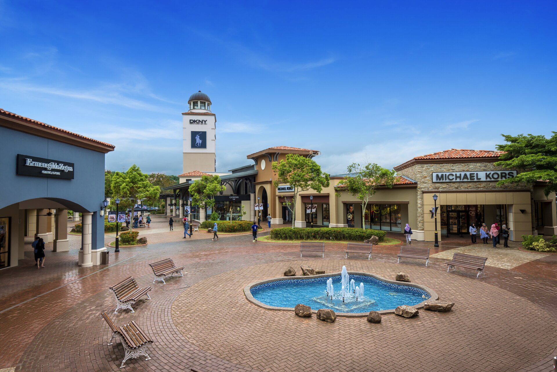 Johor Premium Outlets courtyard and outlet shopping walkway in Kulai Johor